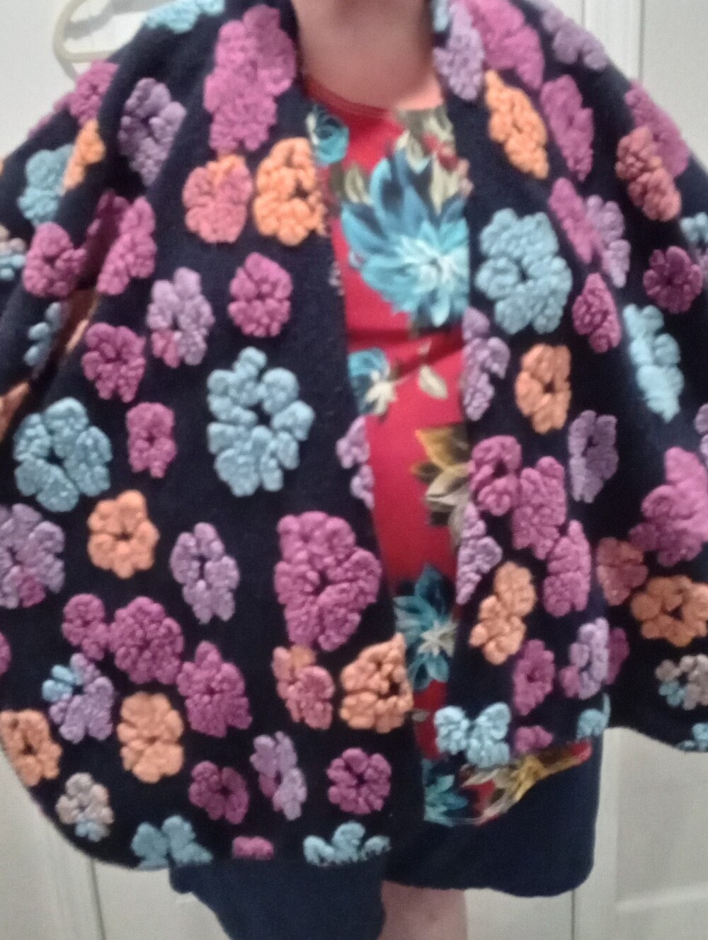 Chunky Flowers Wool Embroidered Ruana Wrap. One Size. Boho Chic Vibe Colorful - Picture 10 of 10